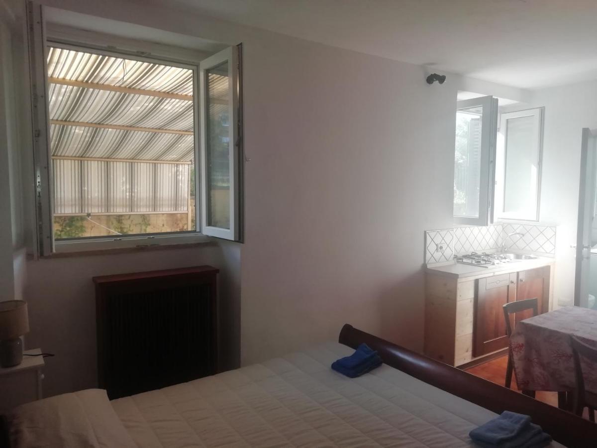 Villa Giuliana Stanze Con Bagno Interno In Villa A 350 Mt Spiaggia Libera Lido Delle Sirene 安齐奥 外观 照片