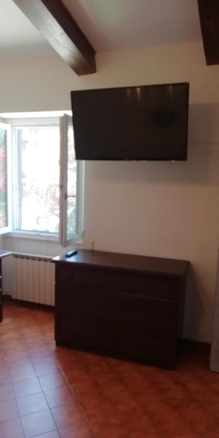 Villa Giuliana Stanze Con Bagno Interno In Villa A 350 Mt Spiaggia Libera Lido Delle Sirene 安齐奥 外观 照片