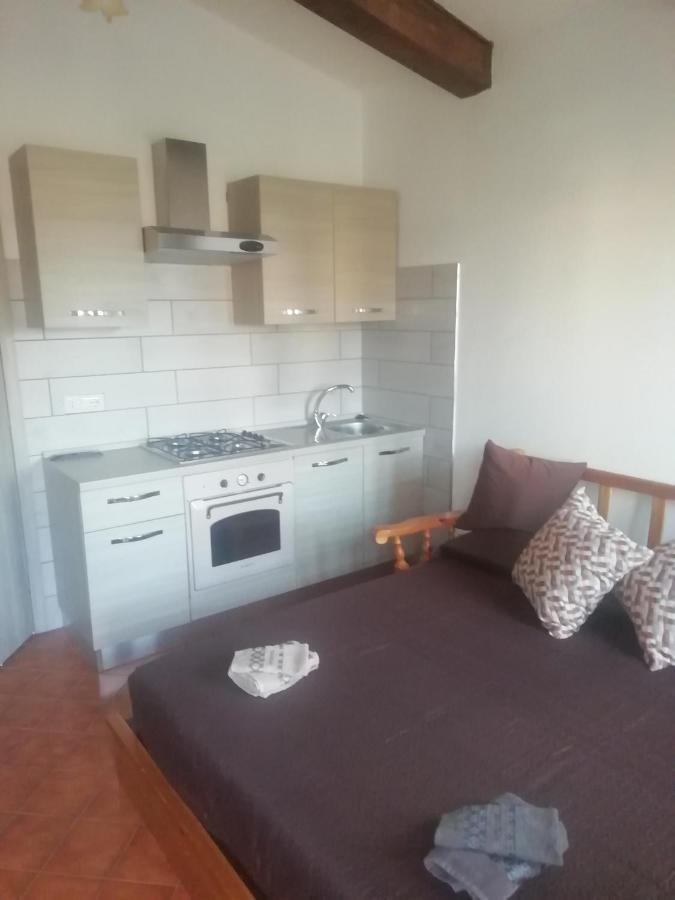 Villa Giuliana Stanze Con Bagno Interno In Villa A 350 Mt Spiaggia Libera Lido Delle Sirene 安齐奥 外观 照片