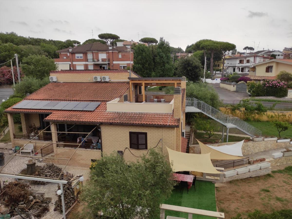 Villa Giuliana Stanze Con Bagno Interno In Villa A 350 Mt Spiaggia Libera Lido Delle Sirene 安齐奥 外观 照片